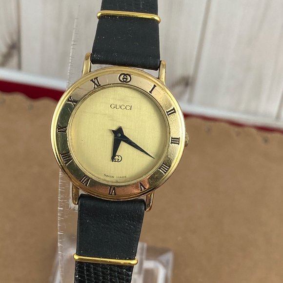 Vintage Gucci 3000 Swiss Watch Roman Numeral Bezel new Leather Strap